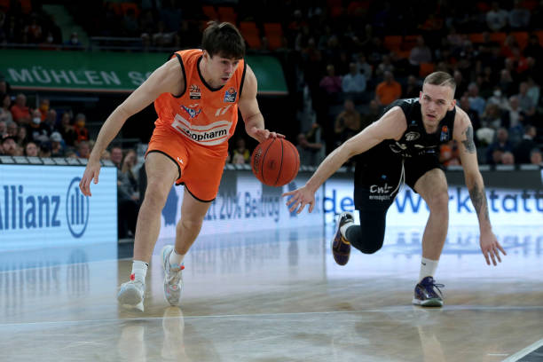 他在比赛中 他在比赛中